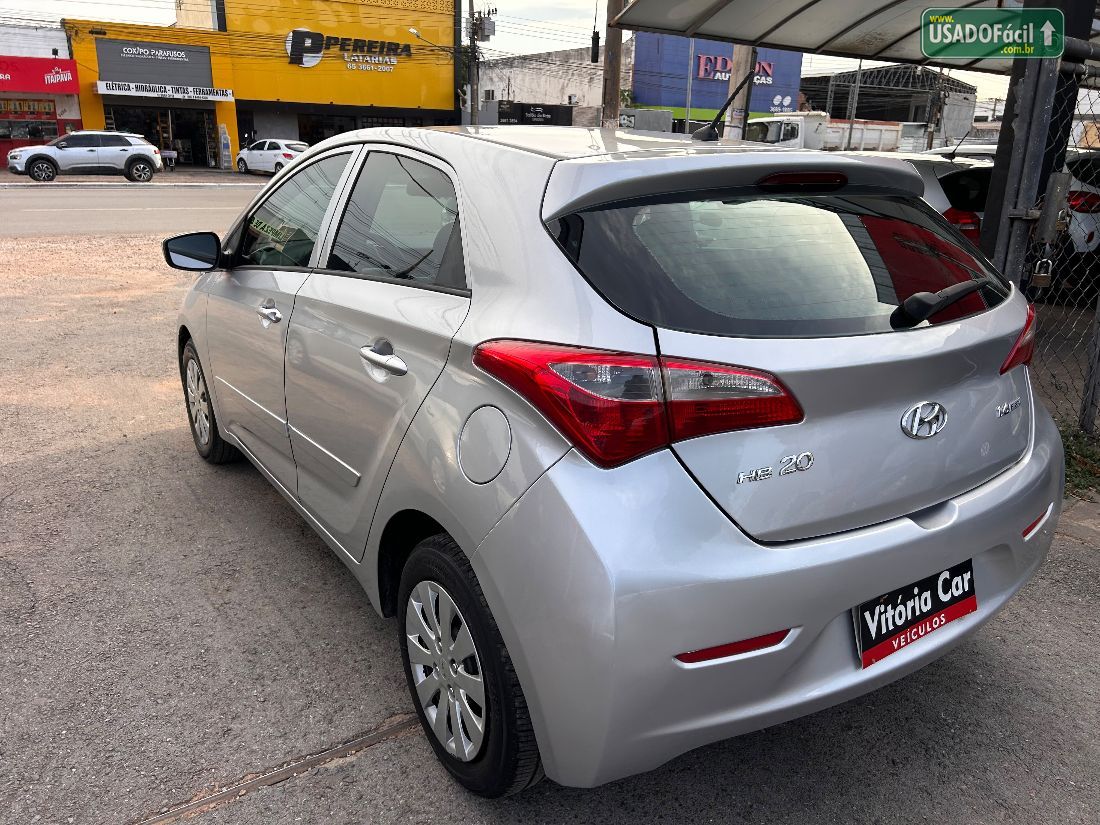 Hyundai HB20 Hatch Comfort Plus 1.6 Mecânico Flex 2013/2014 — foto 2 de 10