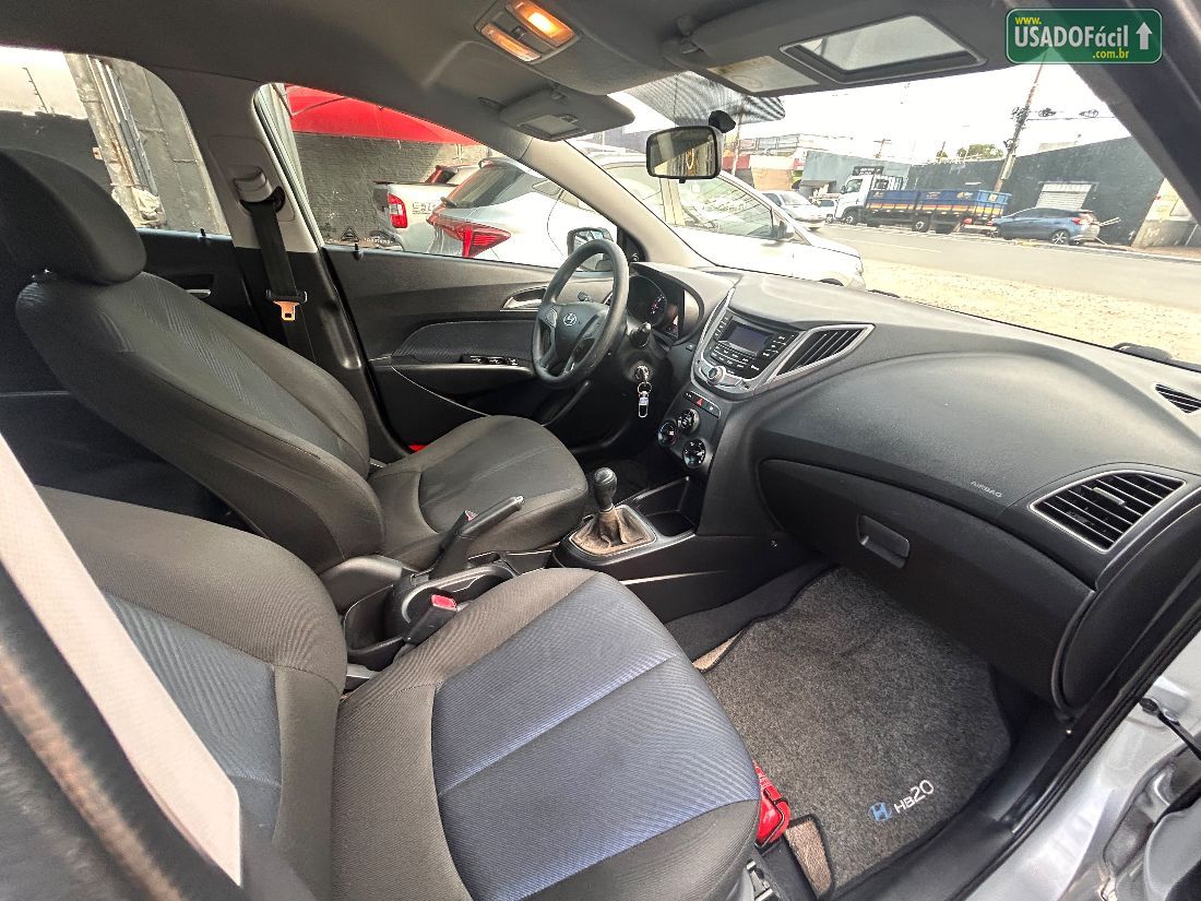 Hyundai HB20 Hatch Comfort Plus 1.6 Mecânico Flex 2013/2014 — foto 8 de 10