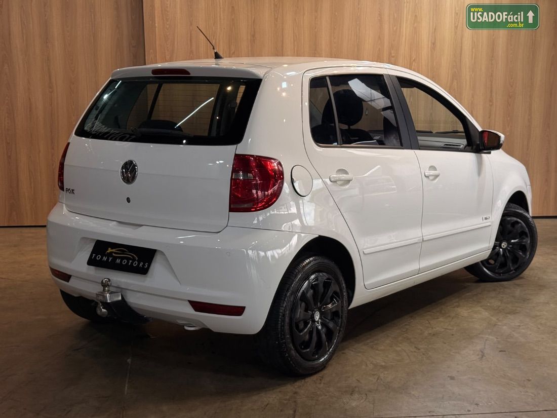 Volkswagen Fox 1.0 Mi 4P Total Flex 2013/2014 — foto 9 de 11
