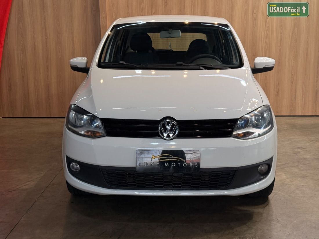 Volkswagen Fox 1.0 Mi 4P Total Flex 2013/2014 — foto 2 de 11