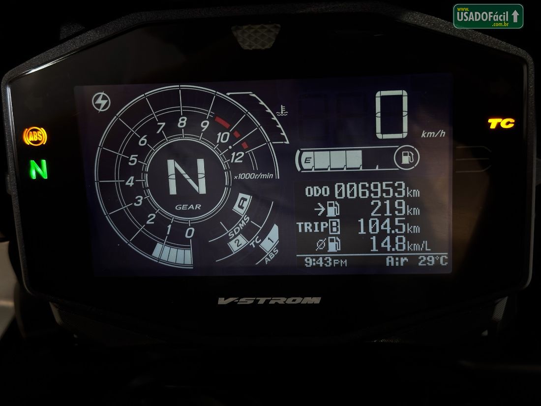 SUZUKI V-STROM 1050 XT 2022/2023 — foto 14 de 14