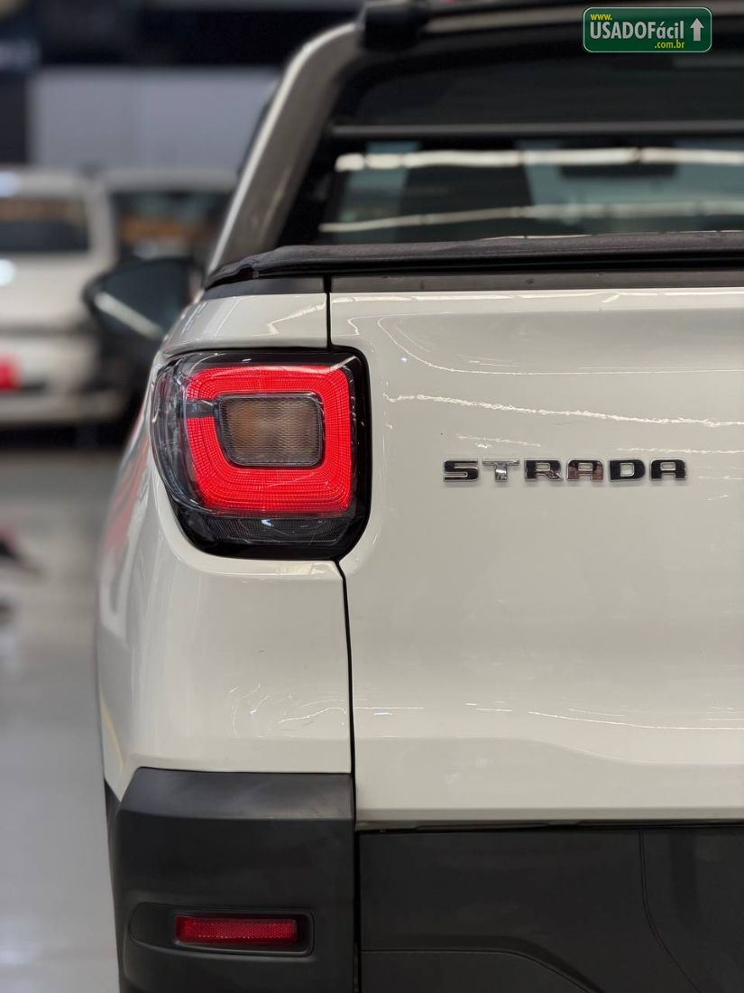 Fiat Strada Freedom CD 1.3 Flex 2023/2024 — foto 8 de 19