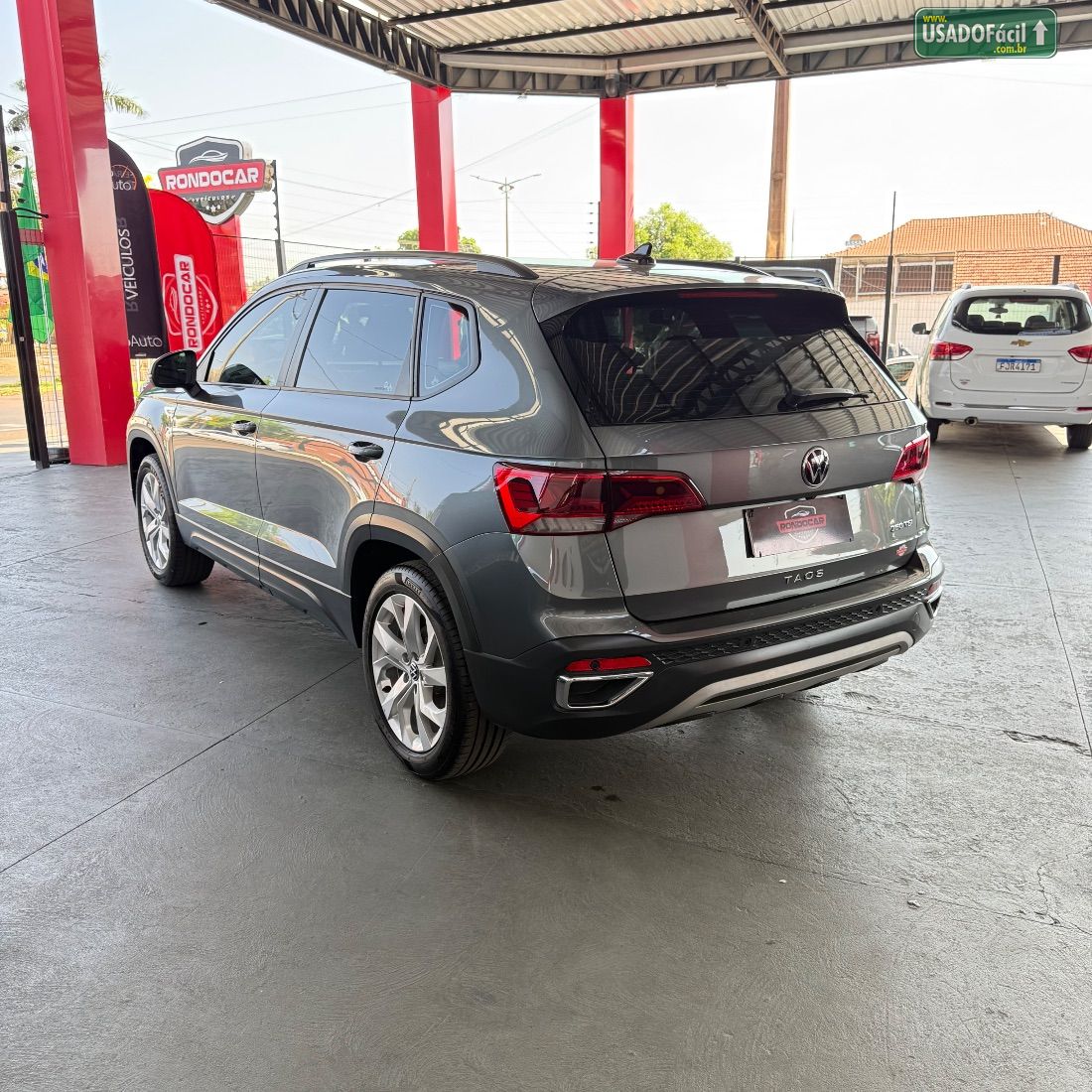 Volkswagen Taos Comfortline 250 TSI 1.4 Automático Flex 2021/2022 — foto 4 de 13