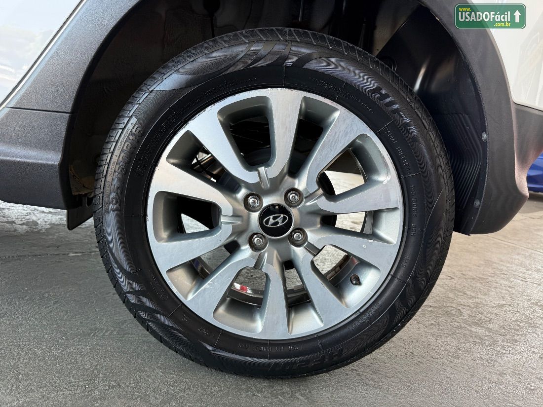 Hyundai HB20X Hatch Premium 1.6 Automático Flex 2017/2018 — foto 10 de 13