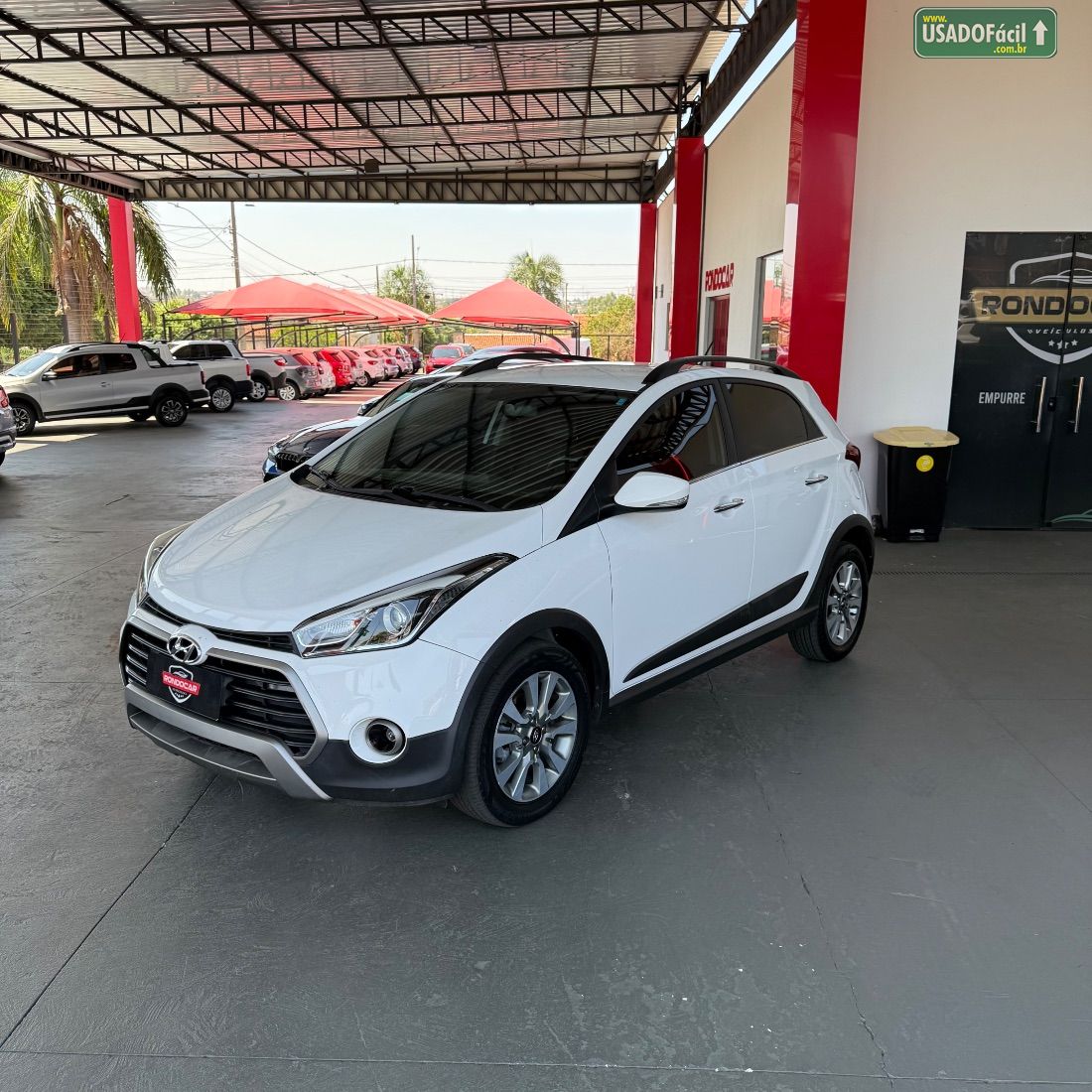 Hyundai HB20X Hatch Premium 1.6 Automático Flex 2017/2018 — foto 2 de 13