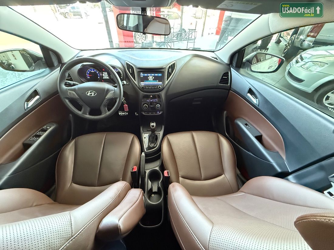 Hyundai HB20X Hatch Premium 1.6 Automático Flex 2017/2018 — foto 9 de 13
