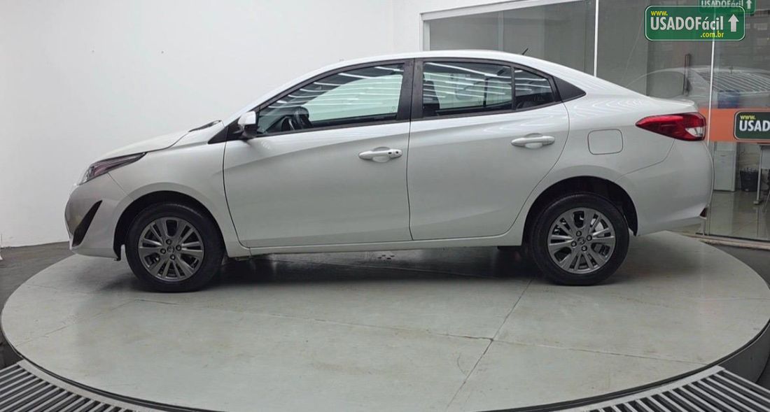 Toyota Yaris Sedan XS 1.5 Automático Flex 2020/2020 — foto 6 de 19