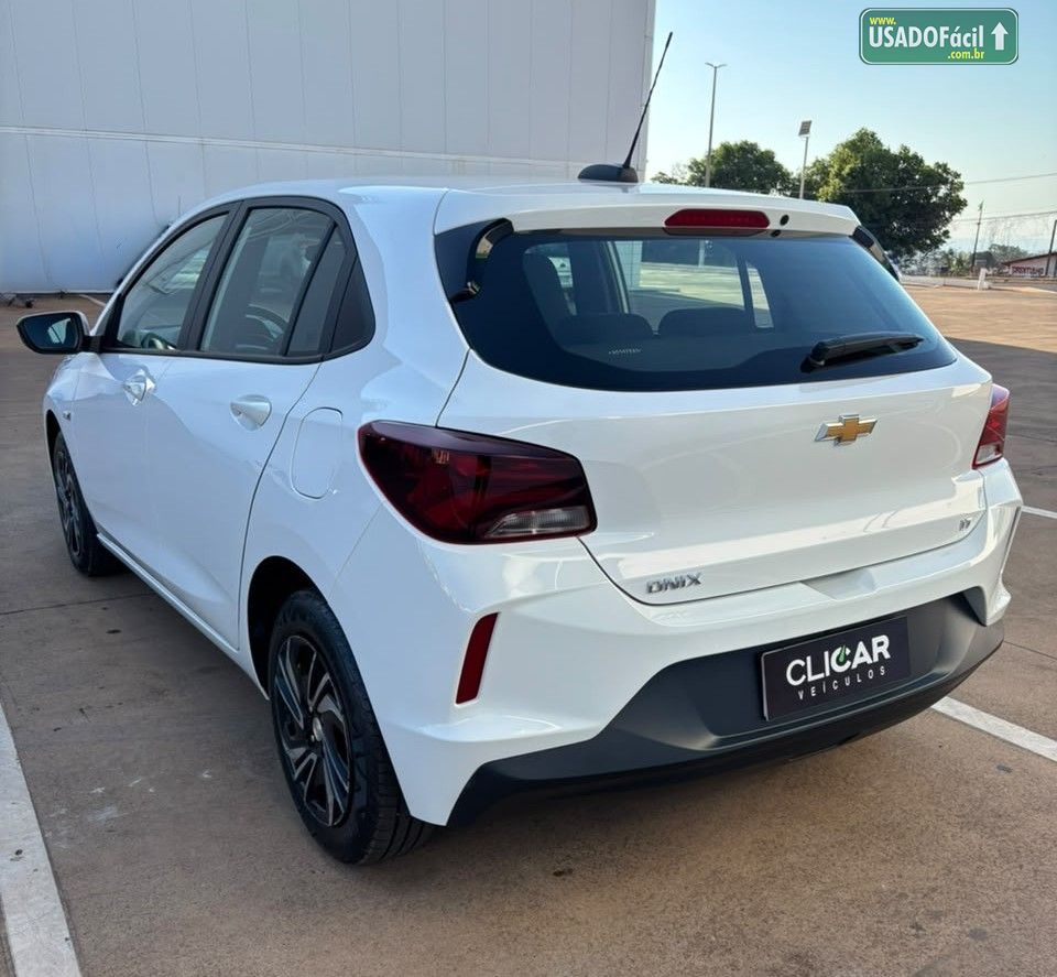 CHEVROLET/GM Onix Hatch LT 1.0 Mecânico Flex 2024/2025 — foto 7 de 12