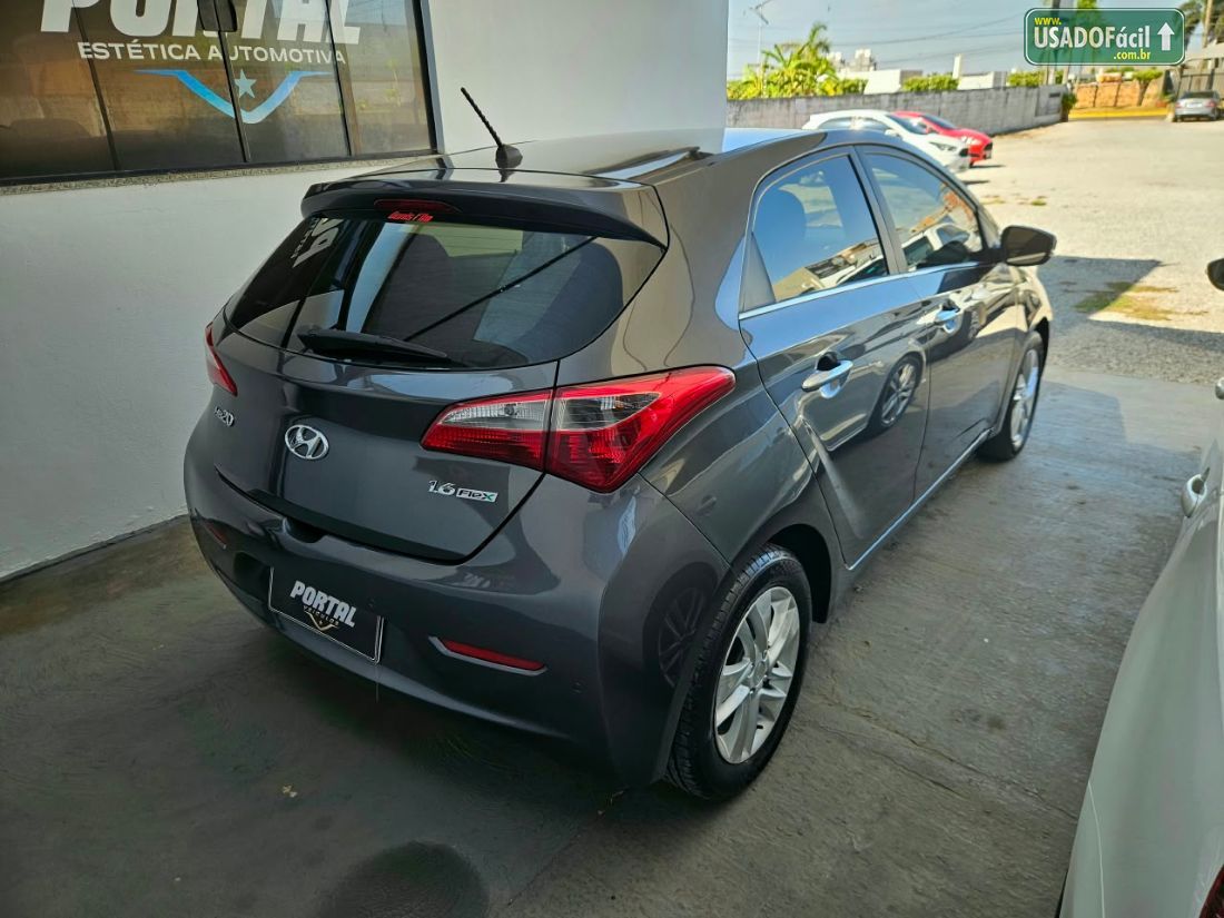 Hyundai HB20 Hatch Premium 1.6 Mecânico Flex 2014/2014 — foto 4 de 8