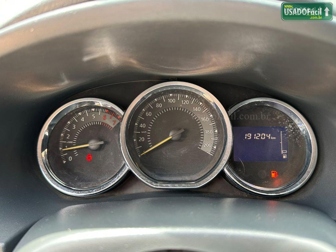 RENAULT Logan Dynamique 1.6 Hi-Flex 2014/2014 — foto 15 de 17