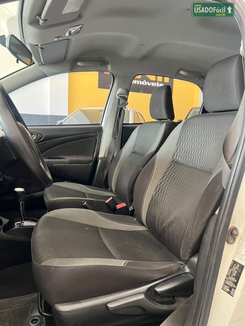 Toyota Etios Sedan XLS 1.5 Automático Flex 2017/2018 — foto 8 de 8
