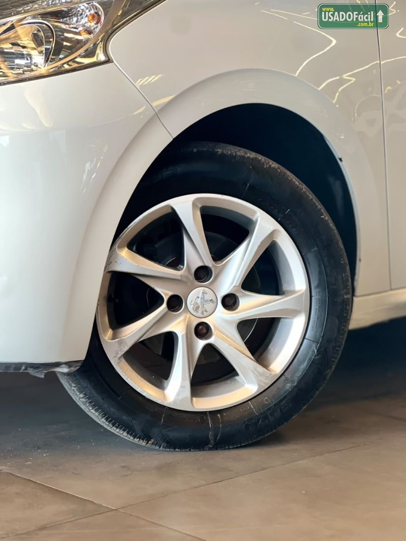 Peugeot Peugeot 208 Active Pack 1.5 Flex 2015/2016 — foto 7 de 13