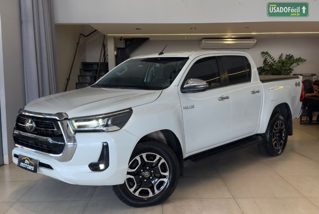 Toyota Hilux SRX CD 2.8 4x4 TDI Automático Diesel 2022/2023 — foto 3 de 13