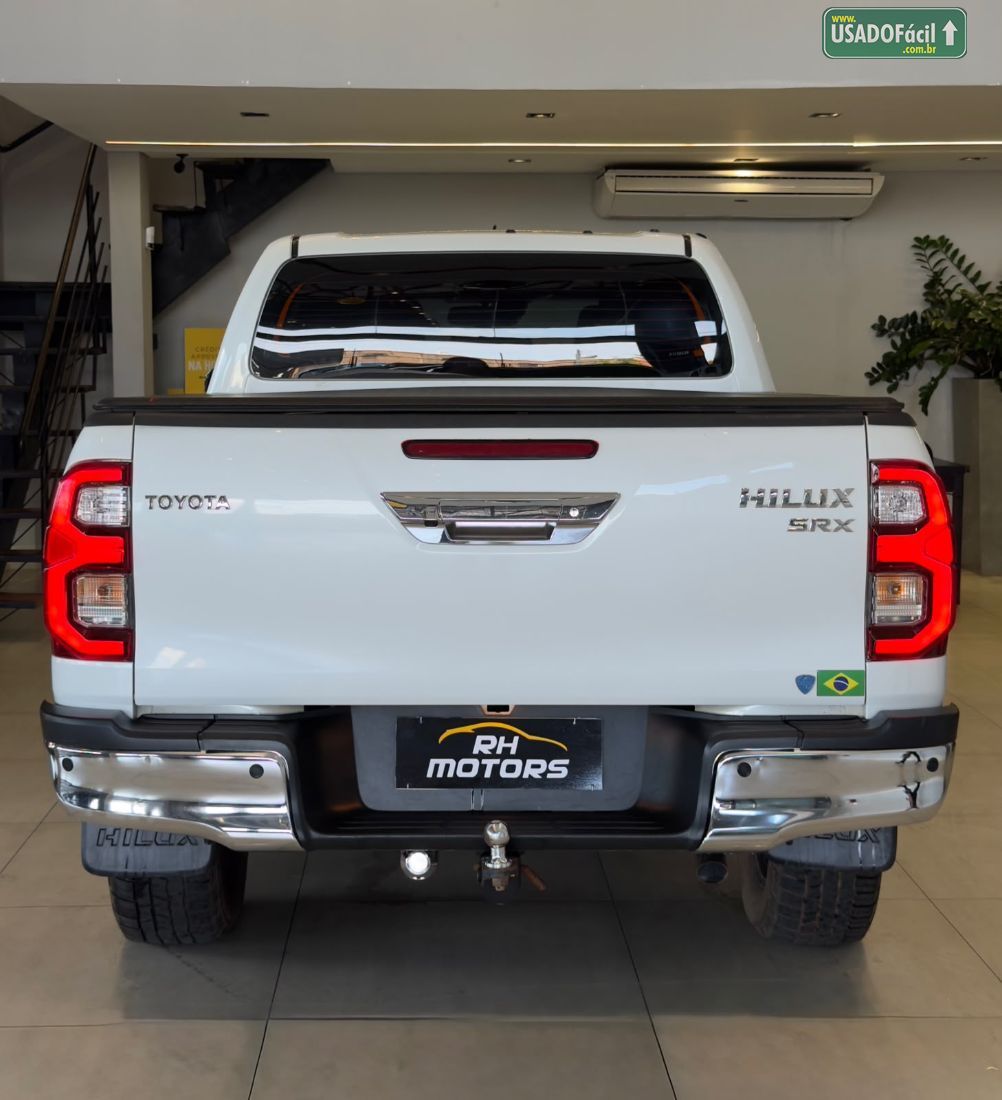 Toyota Hilux SRX CD 2.8 4x4 TDI Automático Diesel 2022/2023 — foto 5 de 13