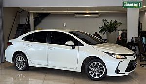 Toyota Corolla GLi 2.0 Automático Flex