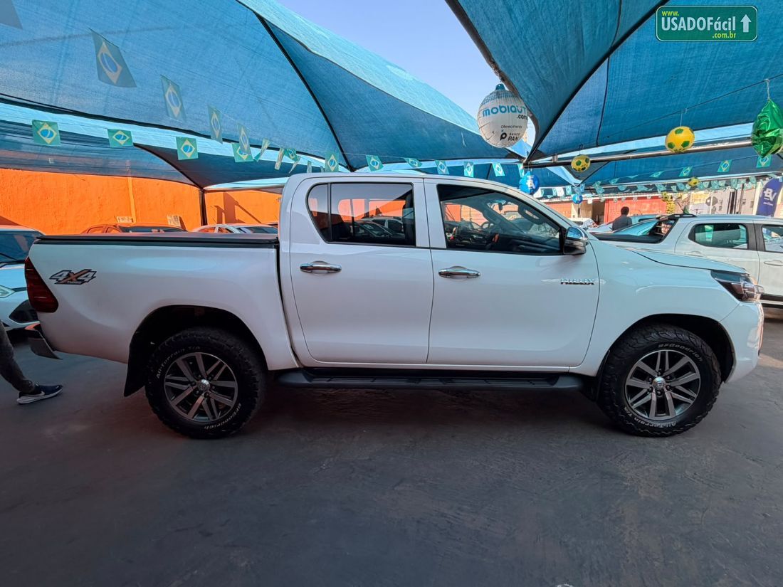 Toyota Hilux Chassi 2.8 4x4 TDI Mecânico Diesel 2022/2022 — foto 6 de 14