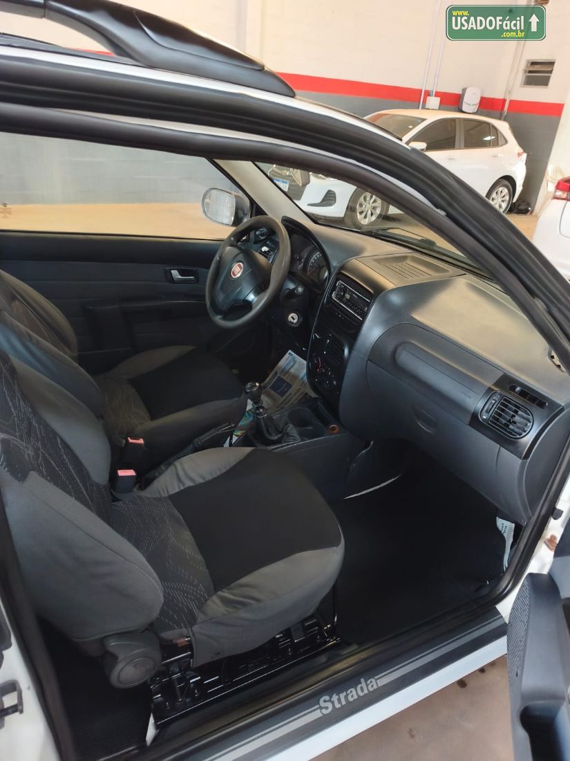 Fiat Strada Working CD 1.4 Fire Flex 2014/2015 — foto 11 de 14