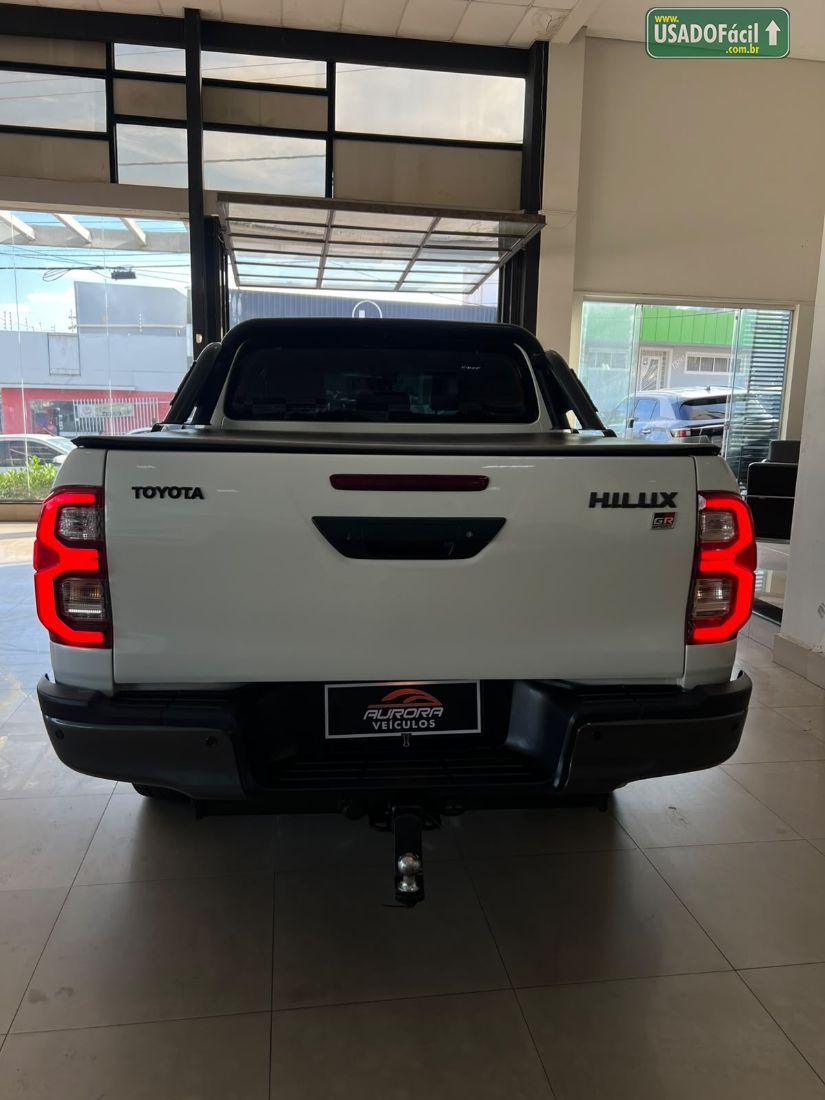Toyota Hilux GR-S CD 4x4 2.8 TDI Automático Diesel 2022/2022 — foto 4 de 14