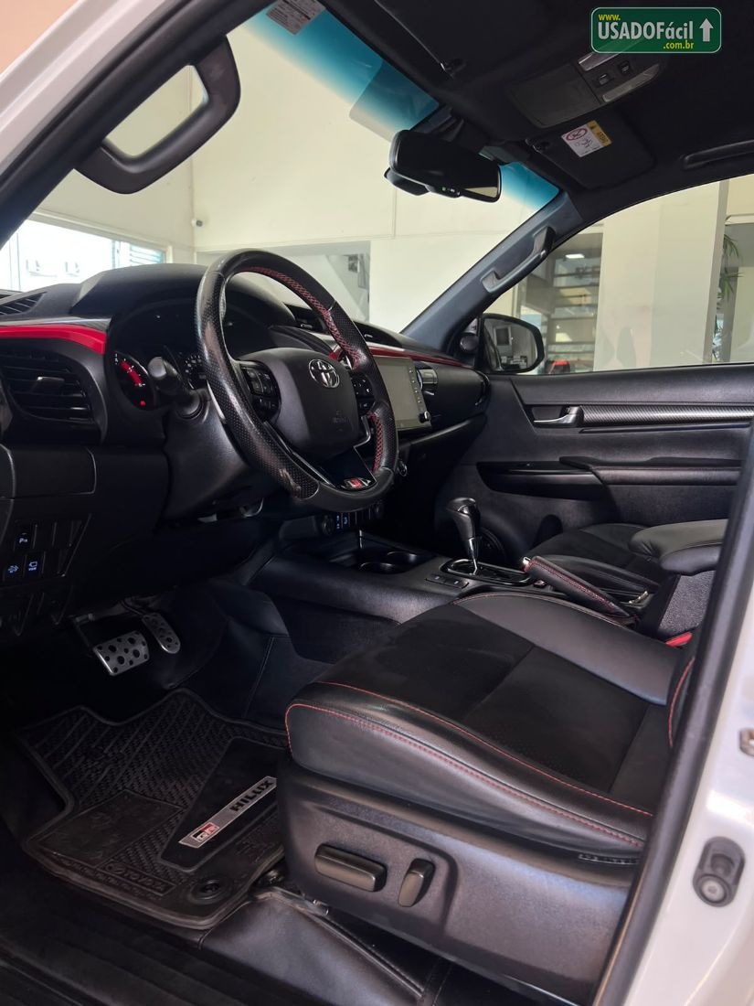 Toyota Hilux GR-S CD 4x4 2.8 TDI Automático Diesel 2022/2022 — foto 8 de 14