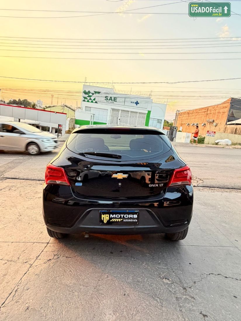 CHEVROLET/GM Onix Hatch LT 1.0 Mecânico Flex 2016/2017 — foto 4 de 8