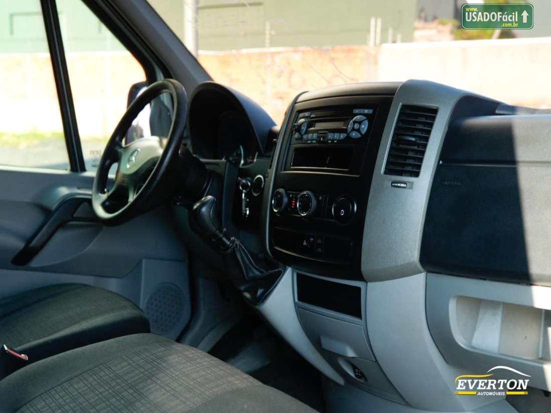 MERCEDES-BENZ SPRINTER FURGÃO 2018/2019 — foto 11 de 17