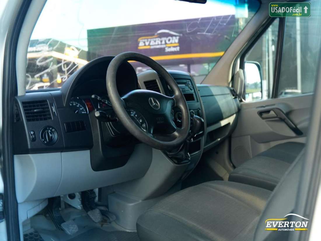MERCEDES-BENZ SPRINTER FURGÃO 2018/2019 — foto 13 de 17
