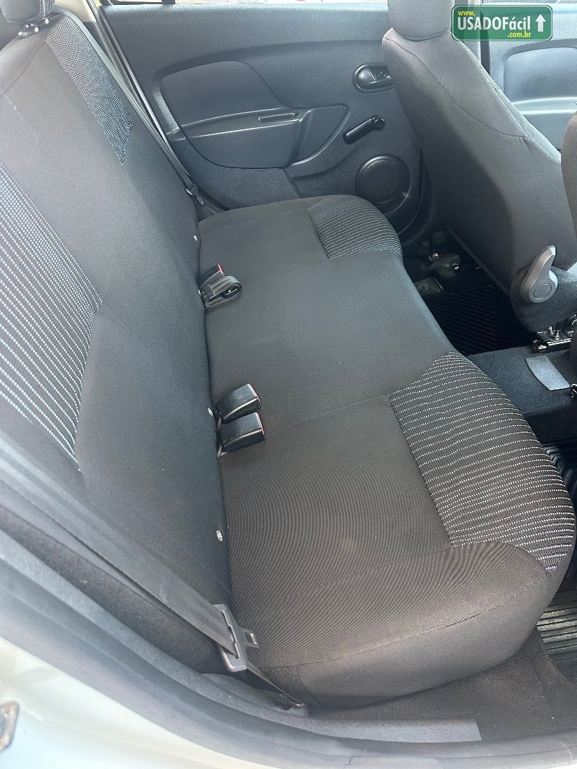 Renault Logan Authentique 1.0 Flex 2018/2019 — foto 8 de 10