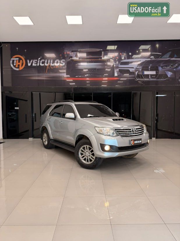 Toyota Hilux SW4 SRV D4-D 3.0 4x4 TDI Automático Diesel