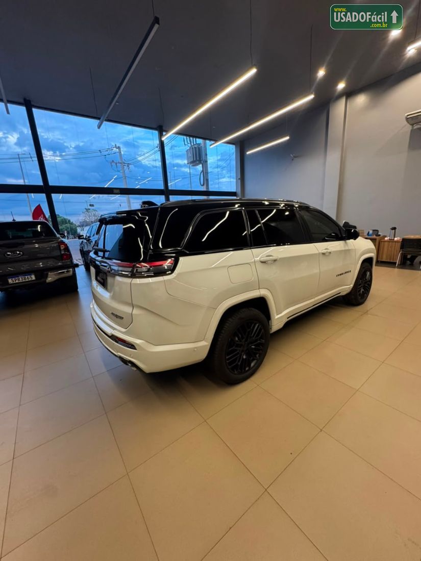 Jeep Commander Black Hurricane 2.0 4x4 Turbo Automático 2025/2026 — foto 7 de 13