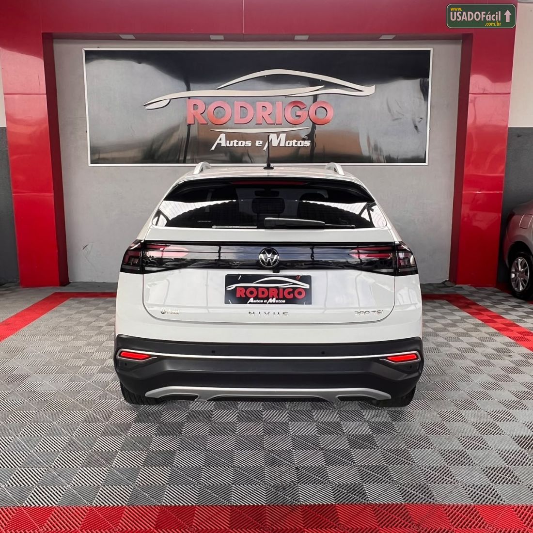 VOLKSWAGEN NIVUS Highline 200 TSI Automático Flex 2023/2024 — foto 5 de 13