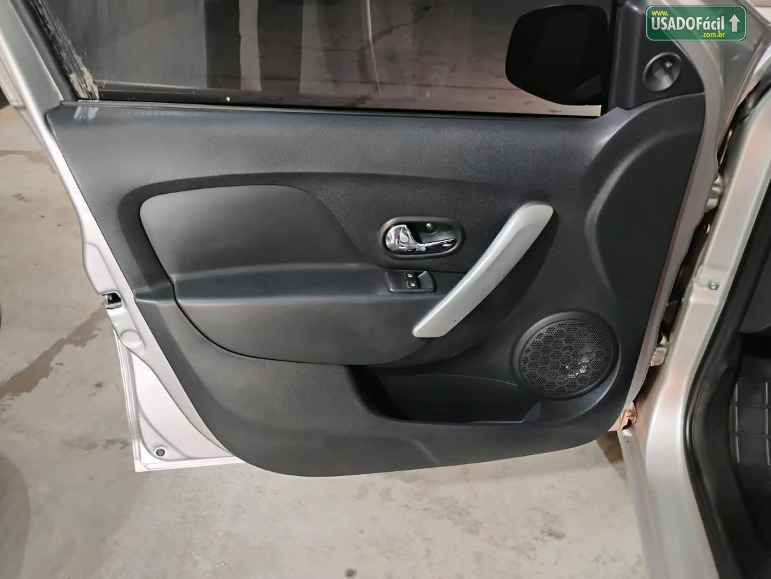 Renault Sandero Expression 1.6 Hi-Power 5P 2016/2016 — foto 12 de 20