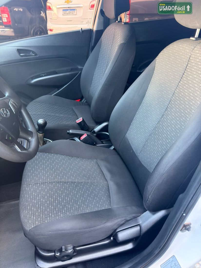 Hyundai HB20 Hatch Unique 1.0 Mecânico Flex 2018/2019 — foto 10 de 12
