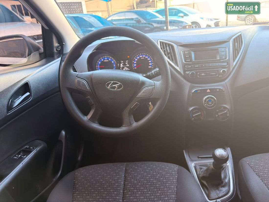 Hyundai HB20 Hatch Unique 1.0 Mecânico Flex 2018/2019 — foto 11 de 12