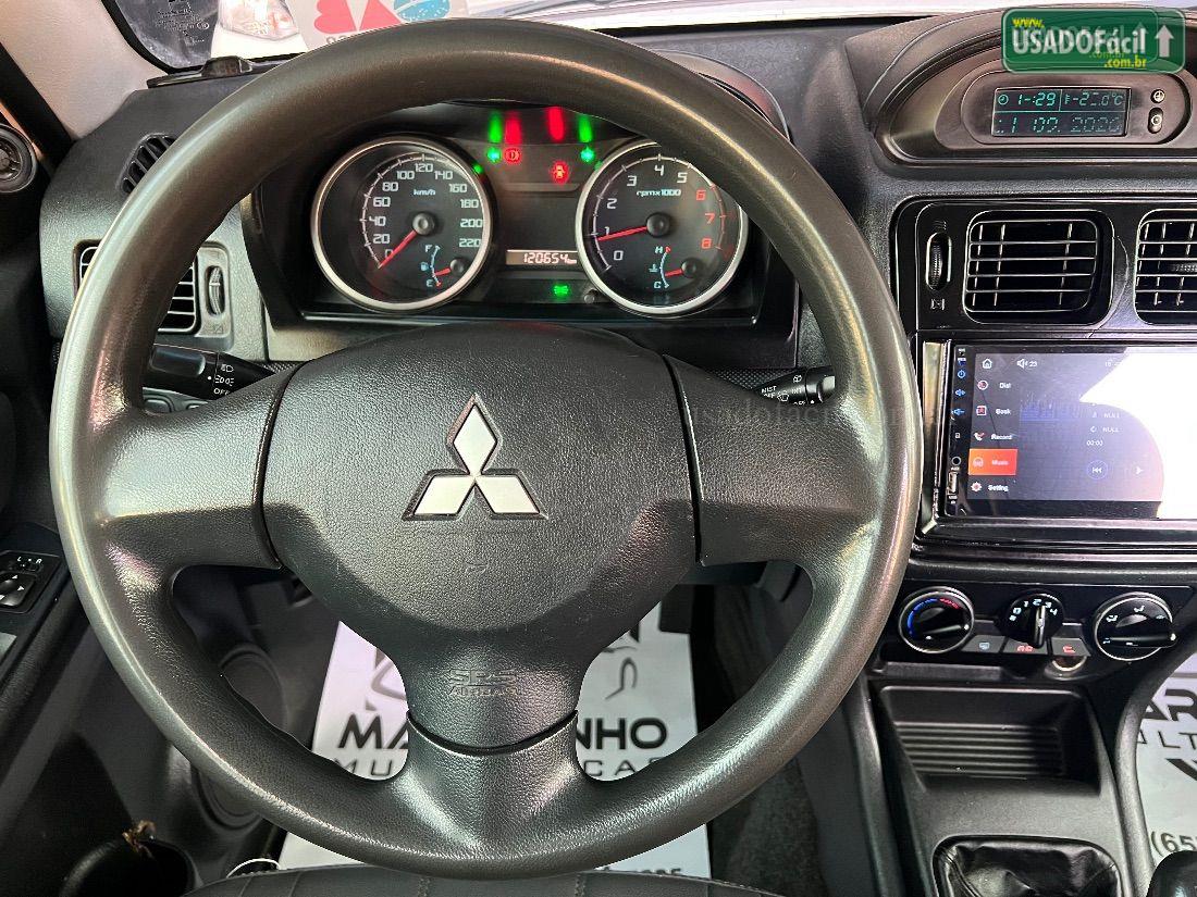 MITSUBISHI Pajero TR4 2.0 4X2 Mecânico Flex 2013/2013 — foto 18 de 20