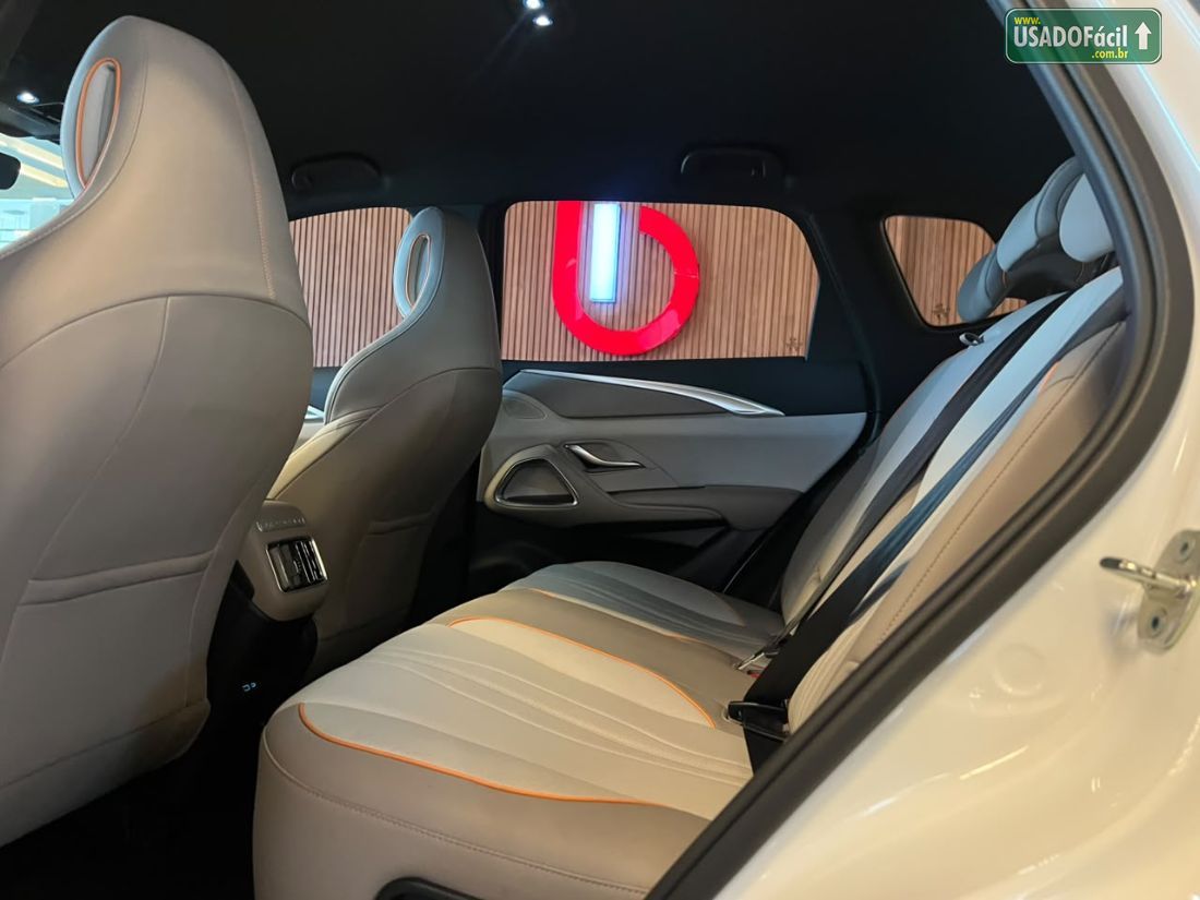 BYD BYD Song Pro GS 1.5 Automático Híbrido 2024/2025 — foto 10 de 17