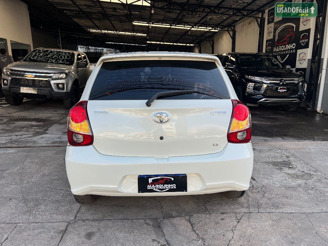 TOYOTA Etios Hatch X Plus 1.5 Automático Flex 2018/2019 — foto 4 de 20