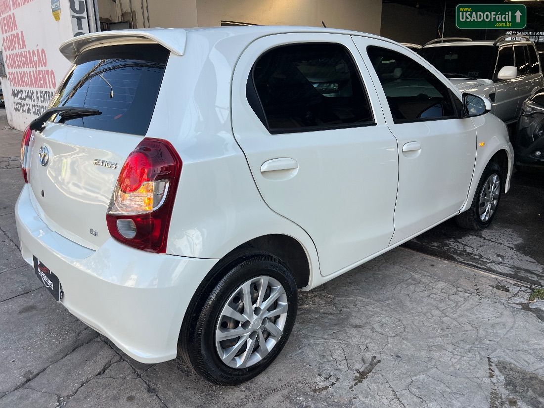 TOYOTA Etios Hatch X Plus 1.5 Automático Flex 2018/2019 — foto 6 de 20