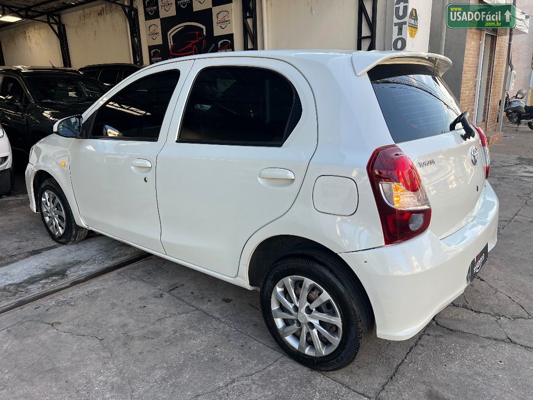 TOYOTA Etios Hatch X Plus 1.5 Automático Flex 2018/2019 — foto 5 de 20