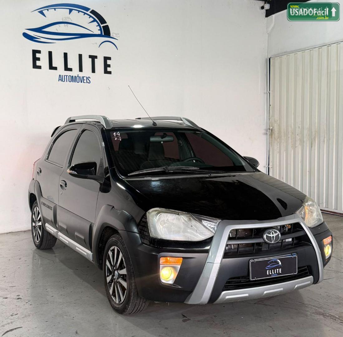 TOYOTA Etios Hatch Cross 1.5 Mecânico Flex 2014/2014 — foto 5 de 14
