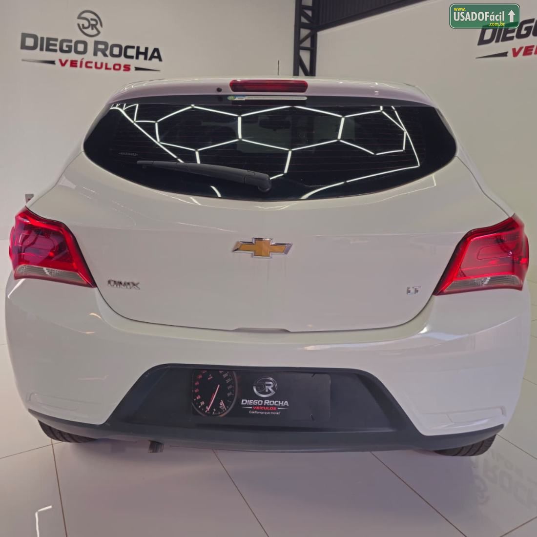CHEVROLET/GM Onix Hatch LT 1.0 Mecânico Flex 2019/2019 — foto 6 de 17