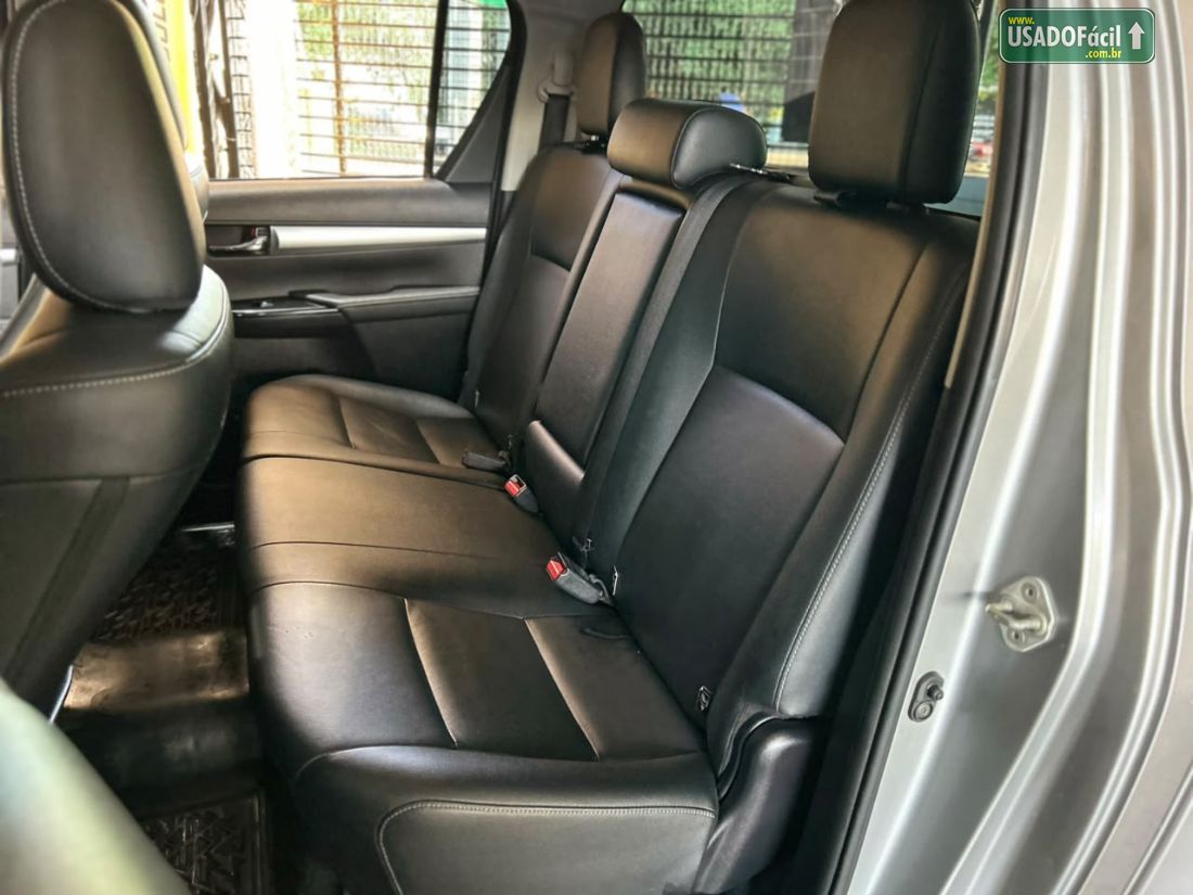 Toyota Hilux SRV CD 2.7 4x4 Automático Flex 2018/2019 — foto 11 de 22