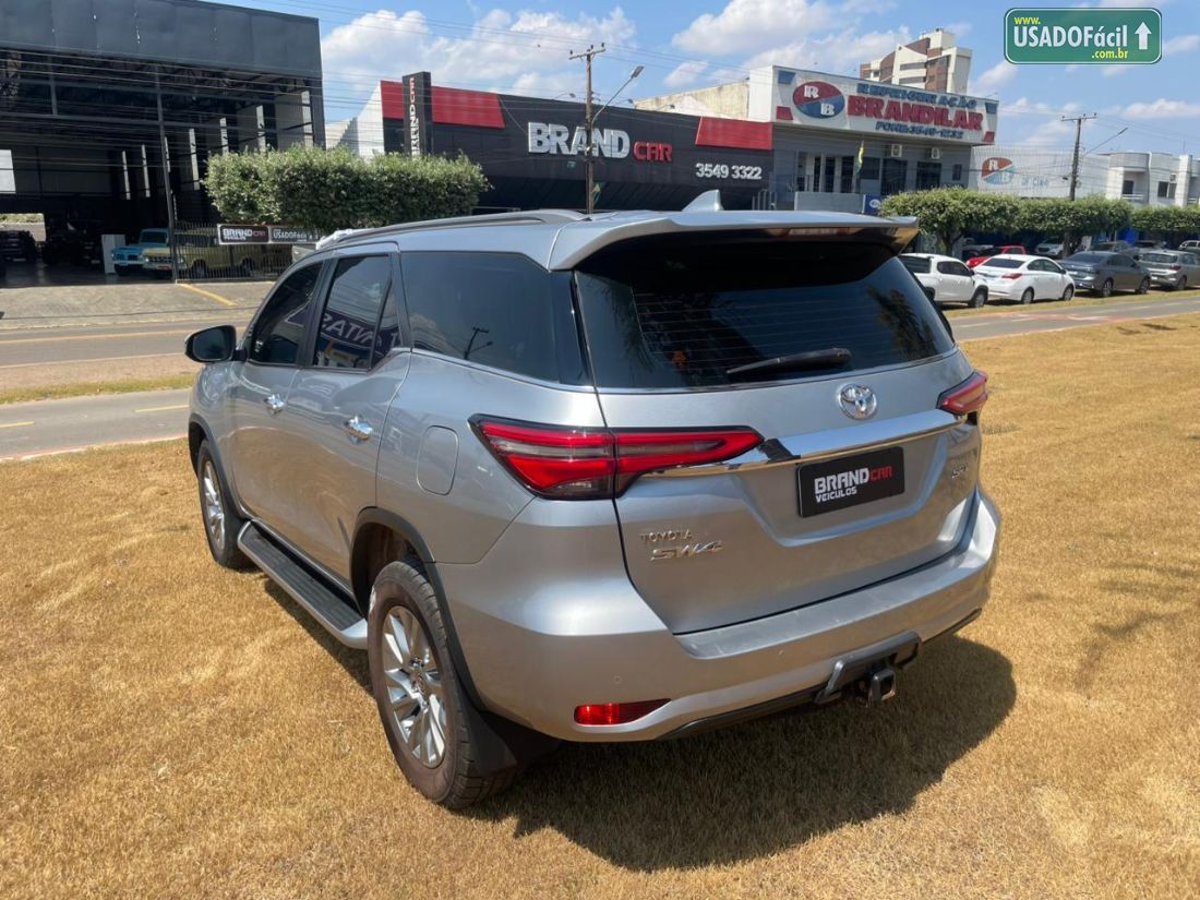 Toyota Hilux SRX Limited CD 2.8 4x4 TDI Automático Diesel 2021/2022 — foto 6 de 10