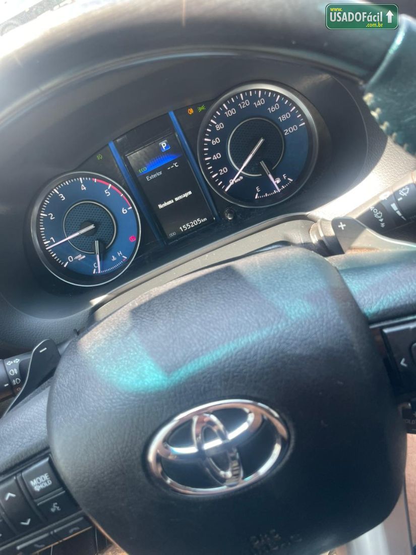 Toyota Hilux SRX Limited CD 2.8 4x4 TDI Automático Diesel 2021/2022 — foto 7 de 10