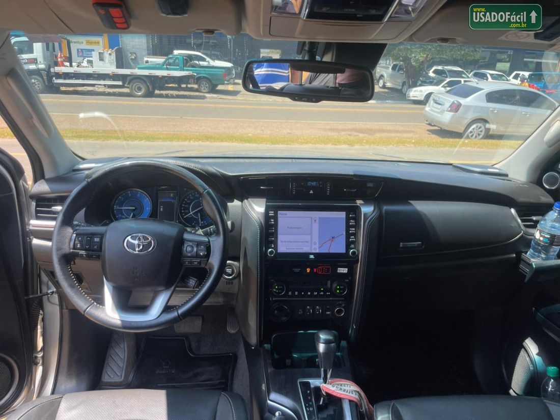 Toyota Hilux SRX Limited CD 2.8 4x4 TDI Automático Diesel 2021/2022 — foto 9 de 10