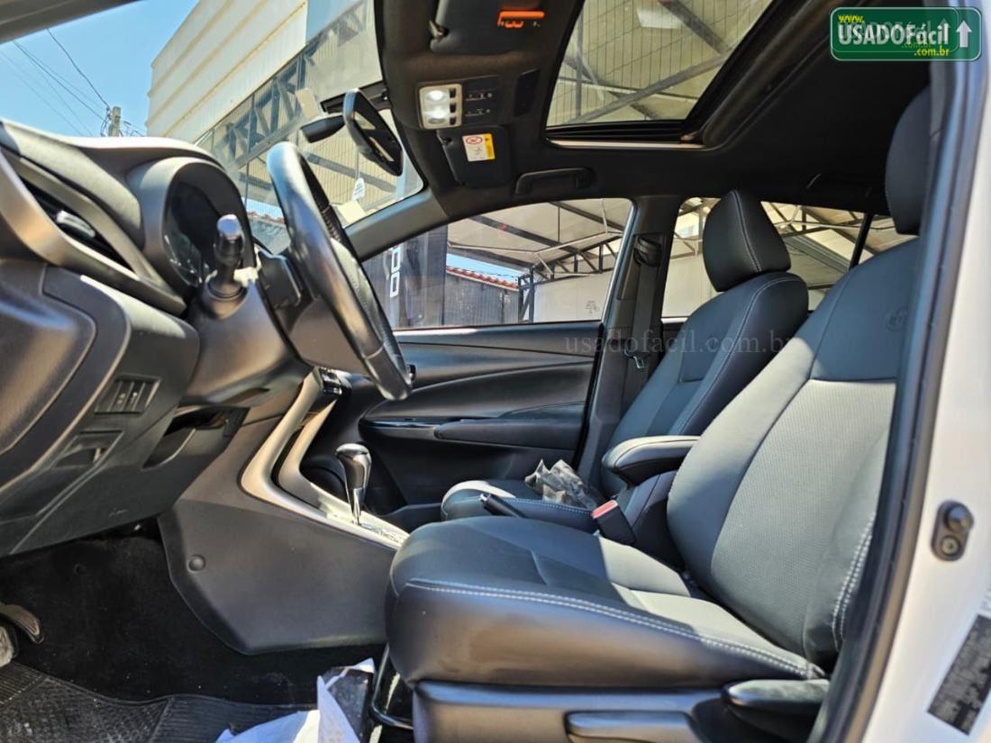 TOYOTA Yaris Hatch XLS Connect 1.5 Automático Flex 2022/2022 — foto 8 de 17