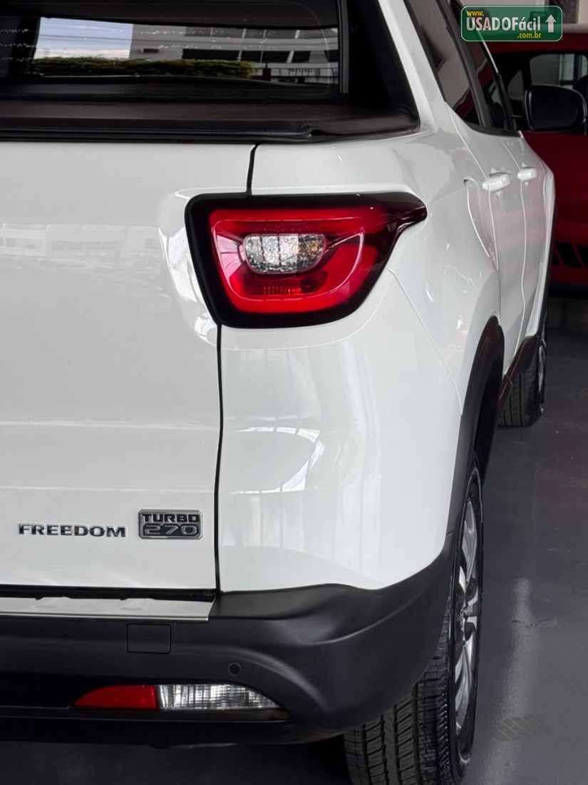 Fiat Toro Freedom 1.3 T270 4x2 Automático Flex 2023/2024 — foto 16 de 17
