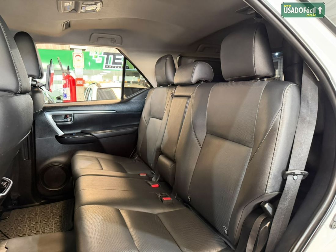 Toyota Hilux SW4 SRX Platinum 2.8 4x4 Turbo Automático Diesel 2025/2025 — foto 18 de 22