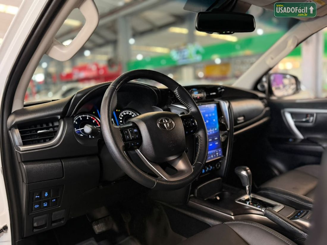 Toyota Hilux SW4 SRX Platinum 2.8 4x4 Turbo Automático Diesel 2025/2025 — foto 7 de 22