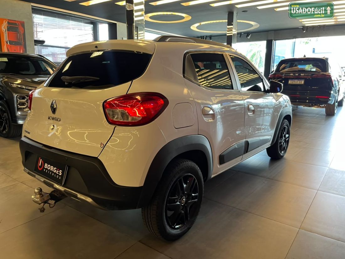 Renault Kwid Outsider 1.0 Mecânico Flex 2020/2021 — foto 5 de 11