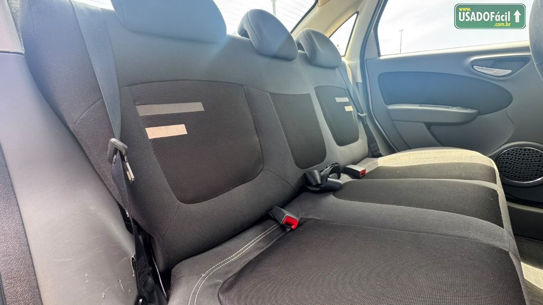 Fiat Grand Siena Essence Dualogic 1.6 Flex 2013/2014 — foto 10 de 11